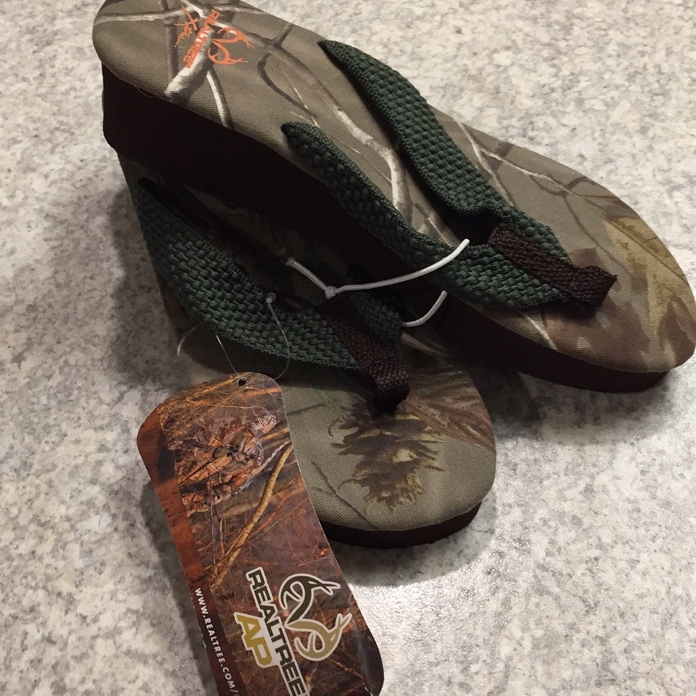Real Tree sandals